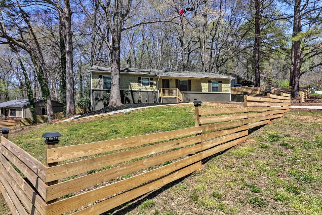 Comfortable Ranch Home - 5 Mi To Downtown Atlanta! المظهر الخارجي الصورة